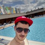 Юрий, 32 года